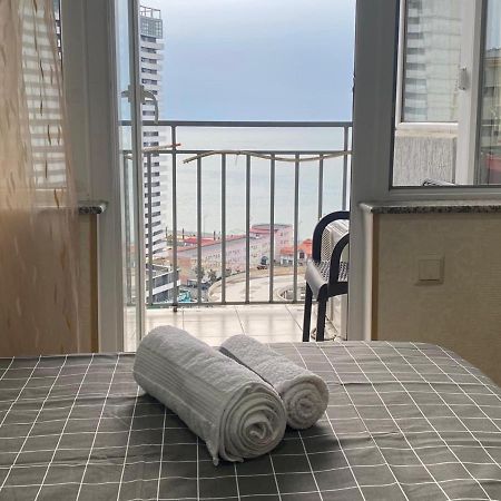 Apartment Black Sea Side Batoemi Buitenkant foto