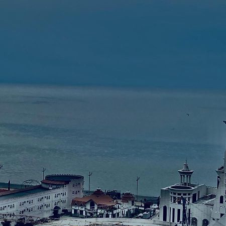 Apartment Black Sea Side Batoemi Buitenkant foto