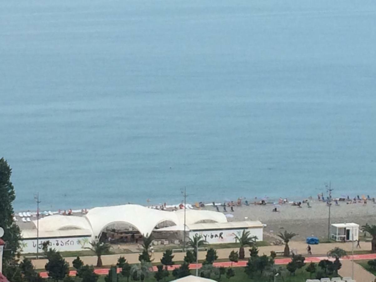 Apartment Black Sea Side Batoemi Buitenkant foto